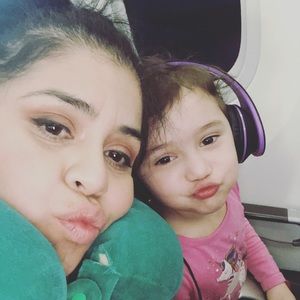 Meet your Posher, Dina